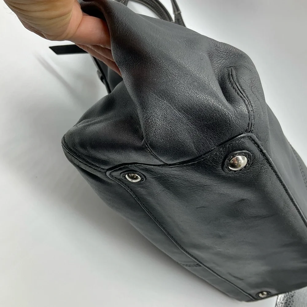 COACH LEATHER PLEATED SOHO BAG - Picture 3 of 10